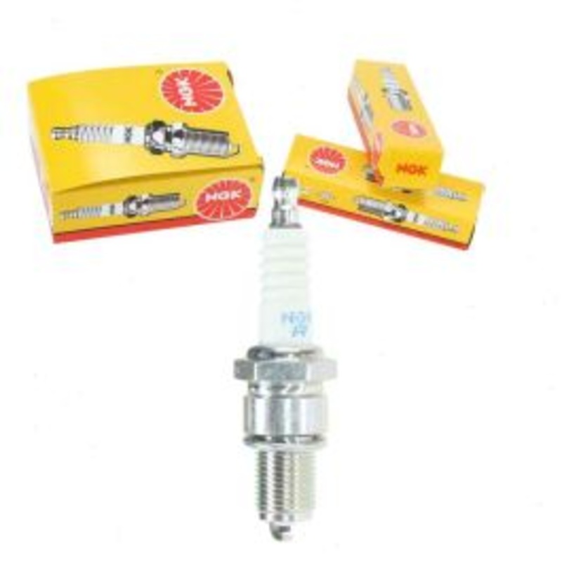 NGK Standard 7131 BPR6ES Spark Plug