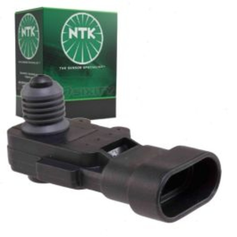 NTK Fuel Tank Pressure Sensor for 1998-1999 Saturn SW1