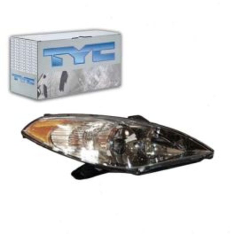 TYC Right Headlight Assembly for 2004-2006 Toyota Solara