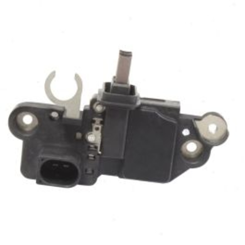 Hitachi Voltage Regulator for 1998-2004 Audi A6 Quattro 2.7L 2.8L V6