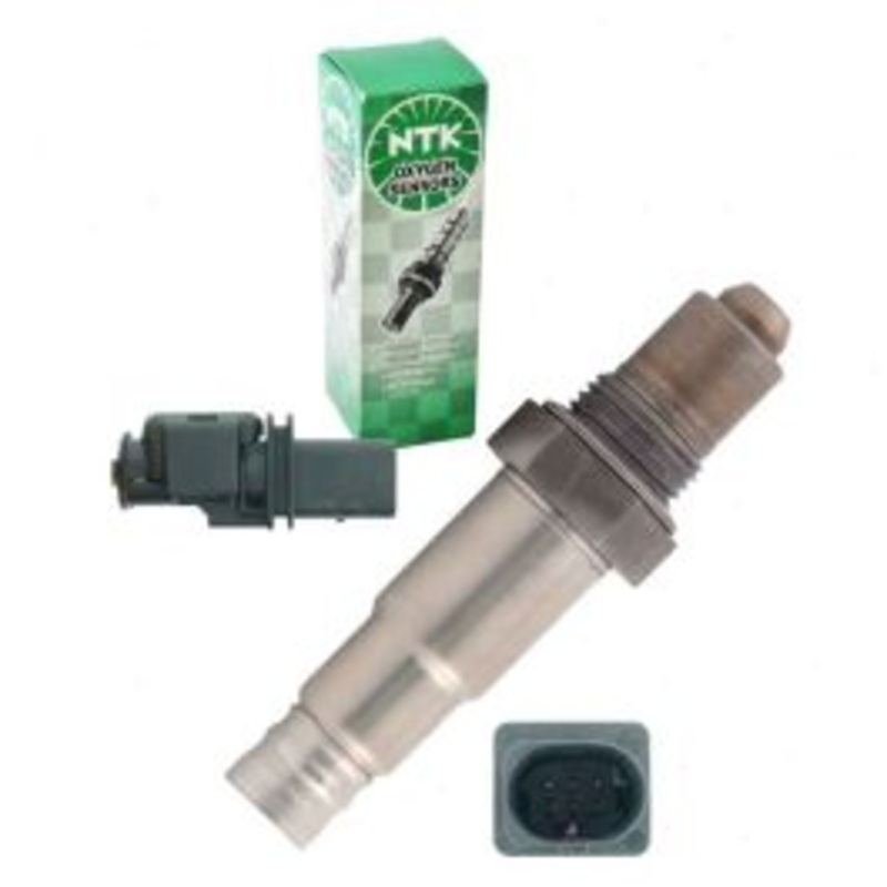 NGK NTK Upstream Right Air Fuel Ratio Sensor for 2012-2015 Mercedes-Benz ML63 AMG 5.5L V8