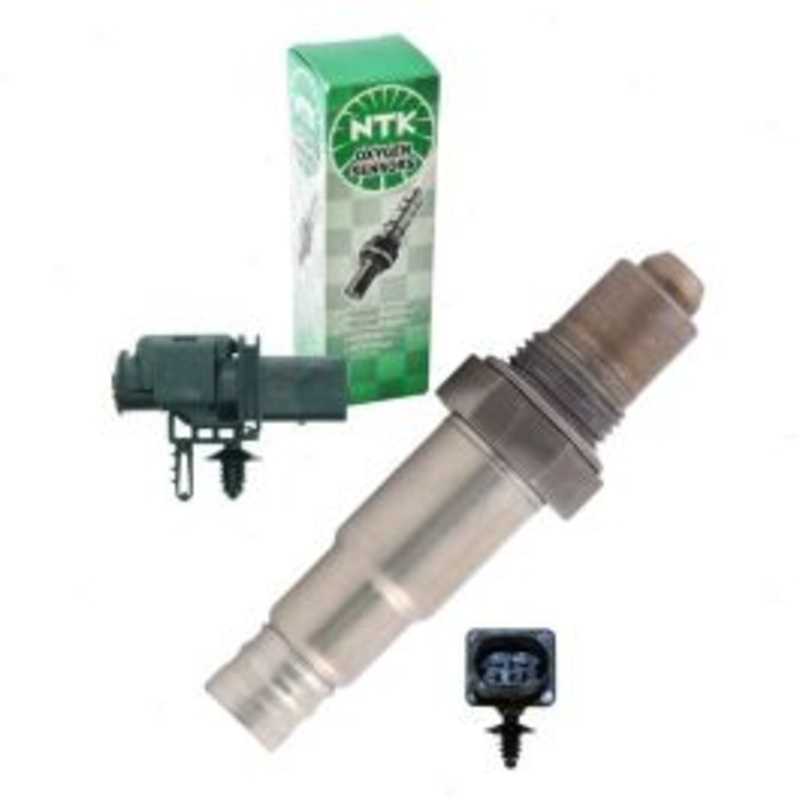 NGK NTK Upstream Right Air Fuel Ratio Sensor for 2005-2006 Cadillac SRX 3.6L 4.6L V6 V8