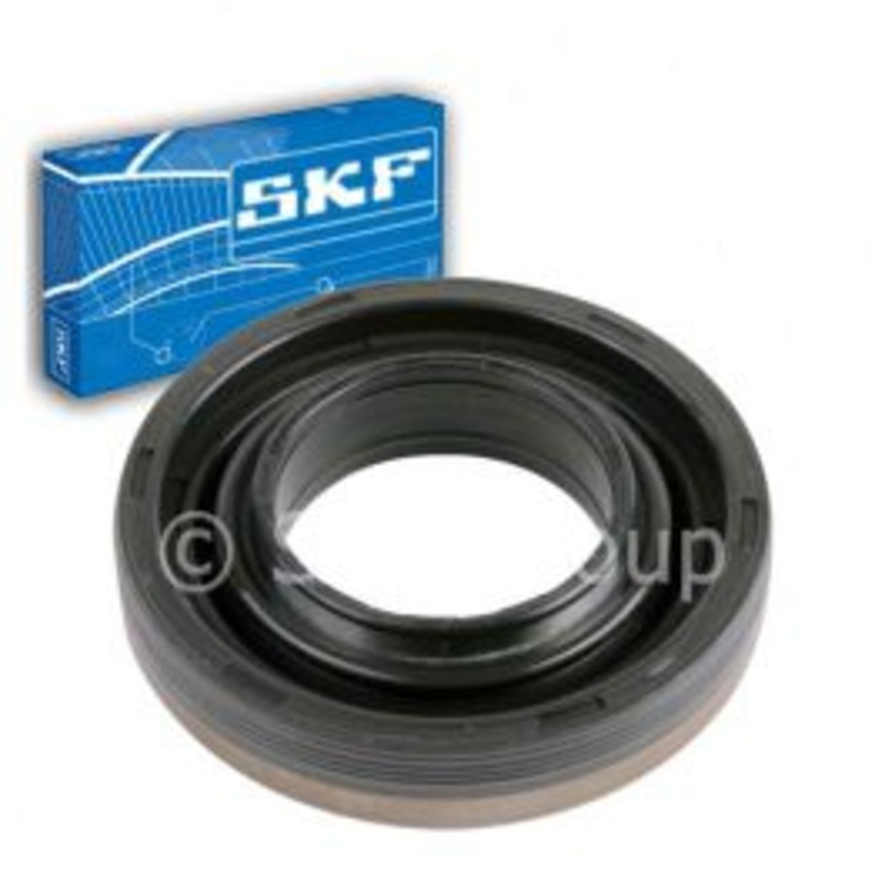 SKF Front Axle Intermediate Shaft Seal for 2002-2006 Chevrolet Trailblazer EXT